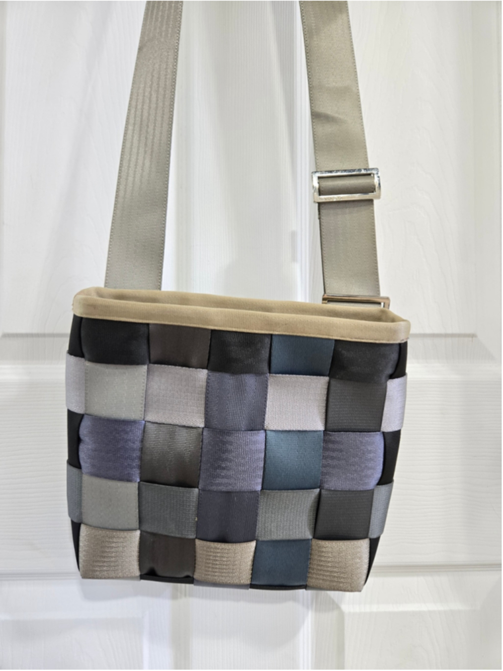 Women's Harveys Seatbelt Crossbody Bag One Size Grey and Beige
